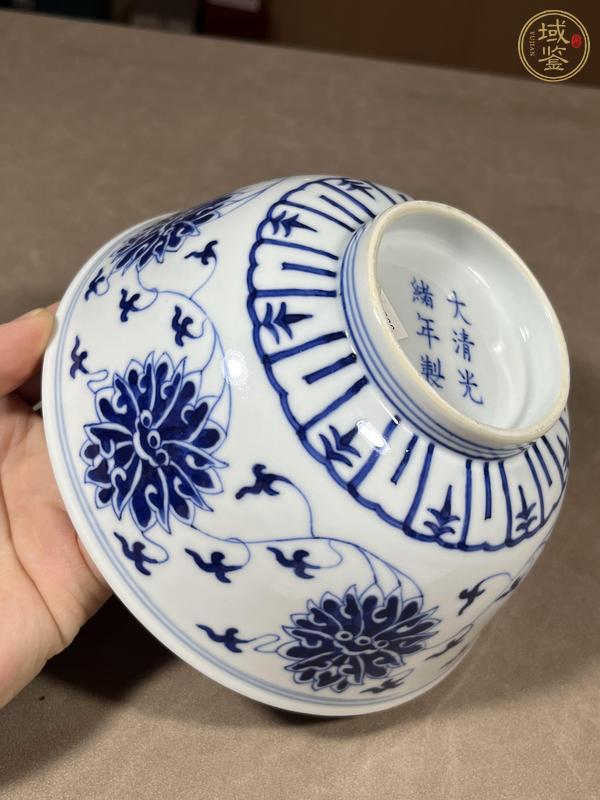 古玩陶瓷青花纏枝花卉紋碗真品鑒賞圖