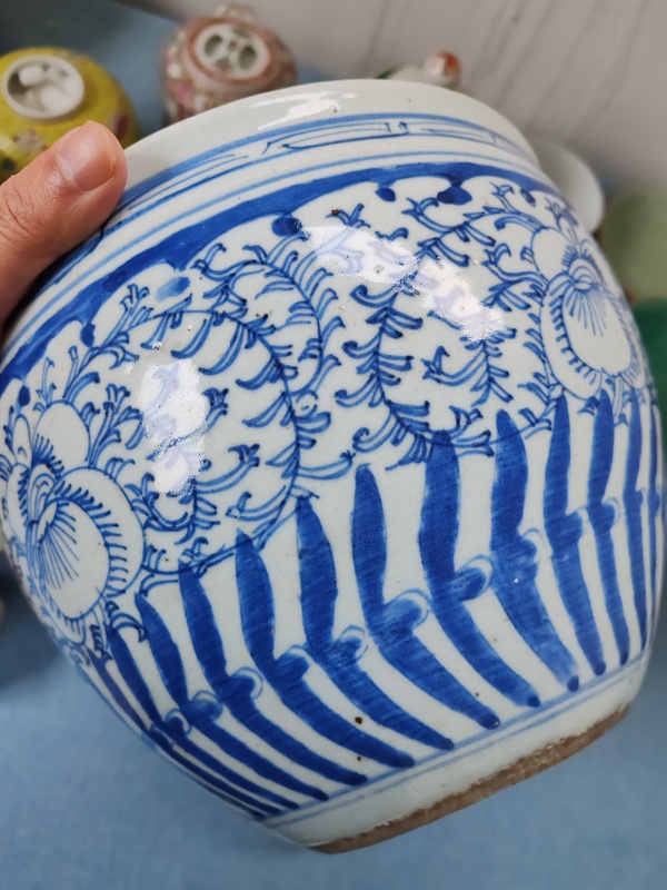 古玩陶瓷清中期青花纏枝花卉紋卷缸拍賣,當(dāng)前價格2280元