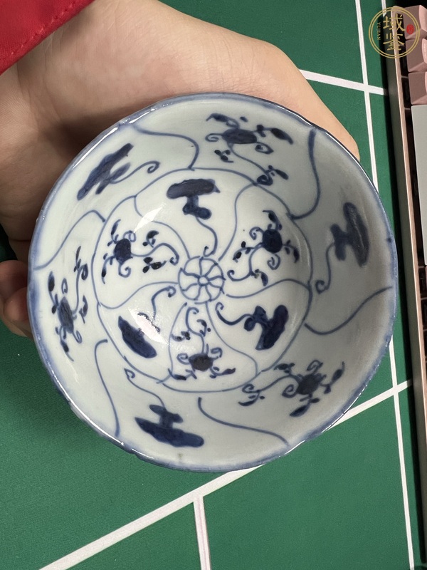 古玩雍正青花靈芝紋茶圓真品鑒賞圖