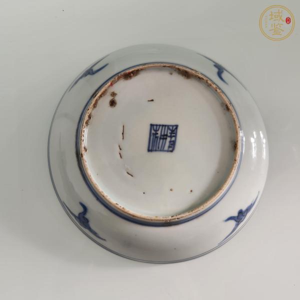 古玩陶瓷萬(wàn)歷青花花卉盤真品鑒賞圖