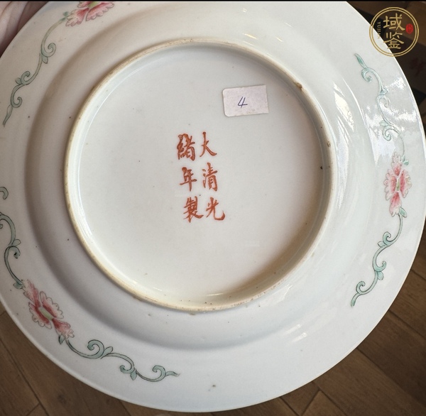 古玩陶瓷粉彩百花不落地紋折沿盤真品鑒賞圖