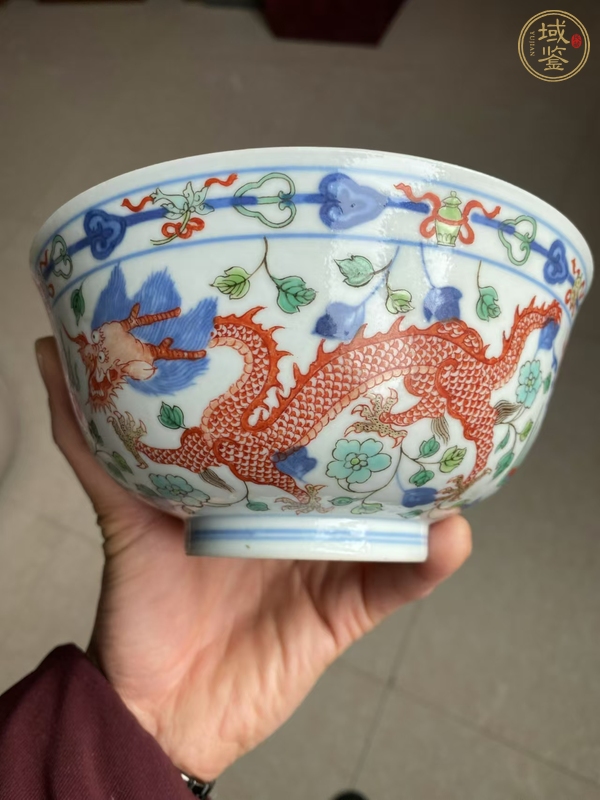 古玩陶瓷青花五彩龍鳳碗真品鑒賞圖