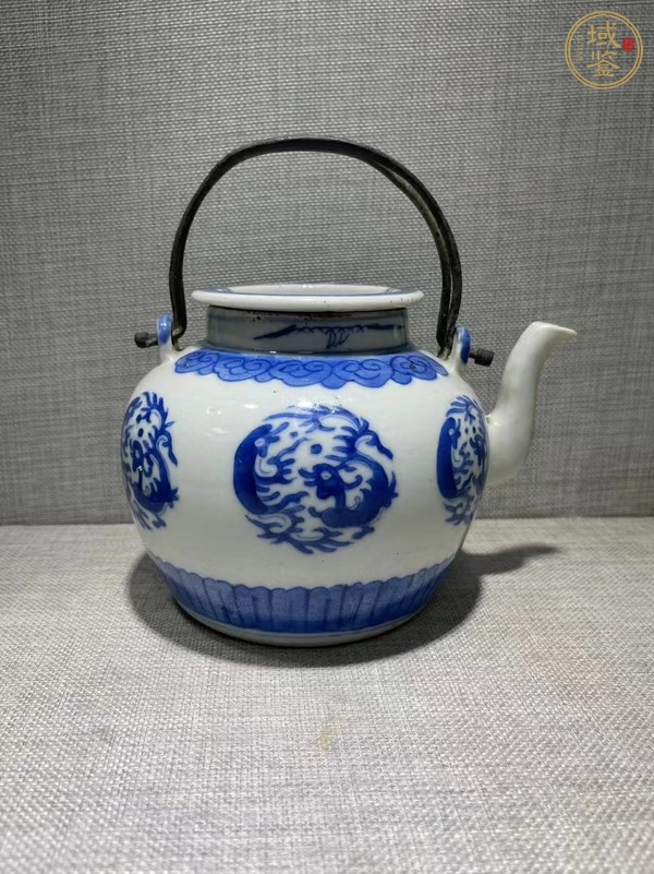 古玩陶瓷青花團(tuán)鳳紋提梁壺真品鑒賞圖