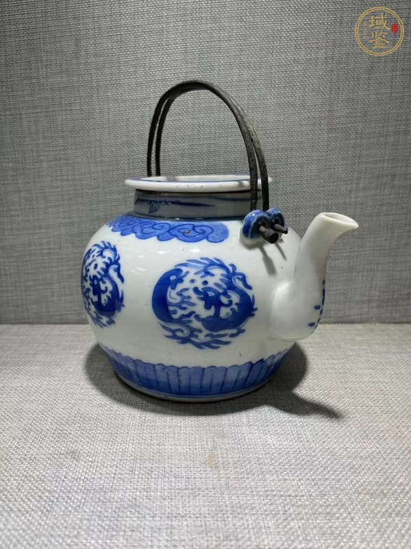 古玩陶瓷青花團(tuán)鳳紋提梁壺真品鑒賞圖