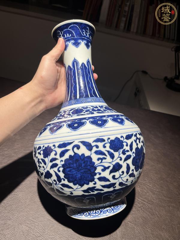 古玩陶瓷青花纏枝花卉紋賞瓶真品鑒賞圖