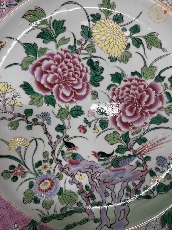 古玩陶瓷花鳥紋粉彩盤真品鑒賞圖