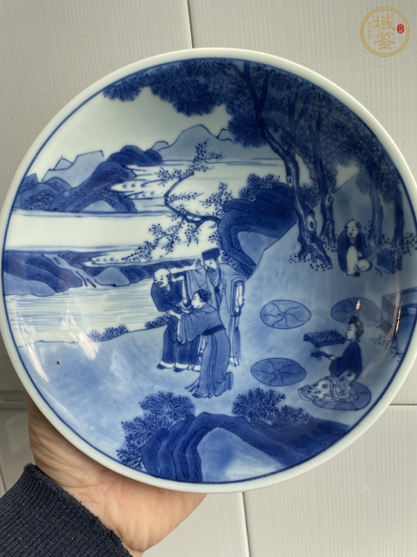 古玩陶瓷青花人物盤真品鑒賞圖