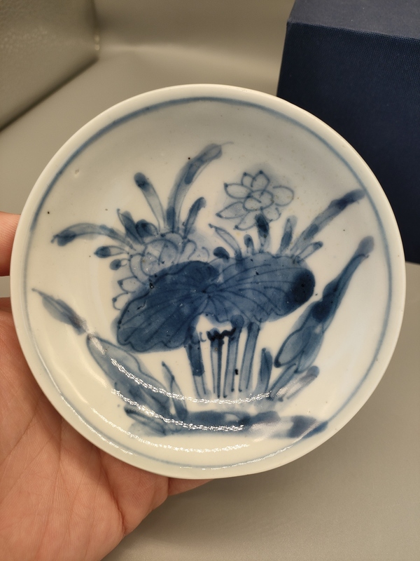 古玩陶瓷清康熙,外紫金釉內(nèi)青花荷蓮紋盤拍賣,當(dāng)前價(jià)格1300元