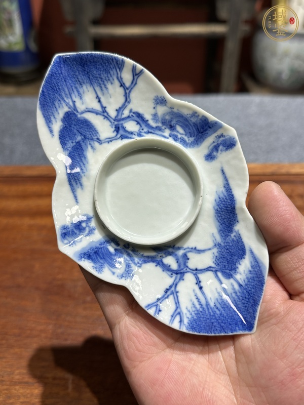 古玩陶瓷清代晚期青花花卉紋茶船真品鑒賞圖