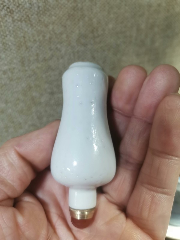 古玩陶瓷晚清甜白釉鼻煙壺拍賣,當前價格1500元