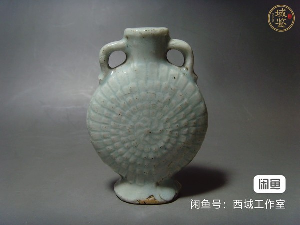 古玩陶瓷青釉鼻煙壺真品鑒賞圖