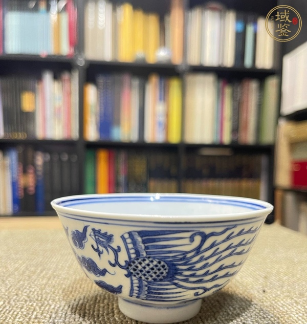 古玩陶瓷青花鸞鳳和鳴紋茶碗真品鑒賞圖