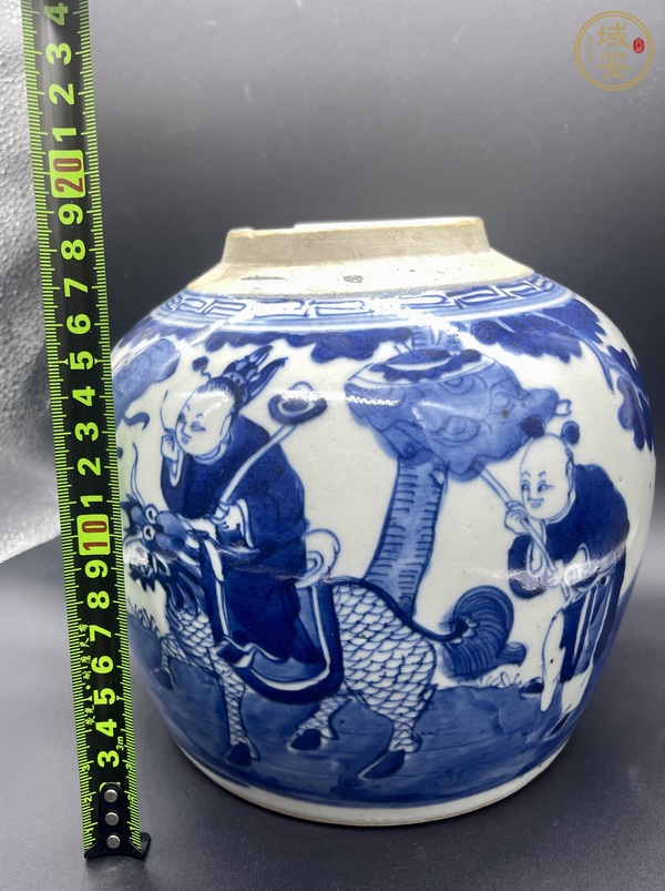 古玩陶瓷青花人物麒麟送子紋罐真品鑒賞圖