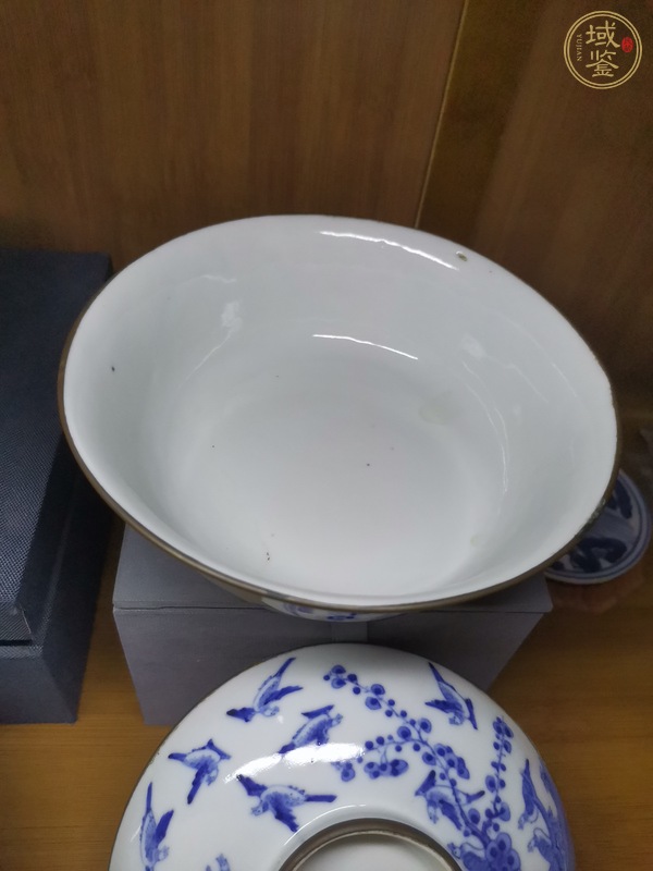 古玩陶瓷花鳥紋青花蓋碗真品鑒賞圖