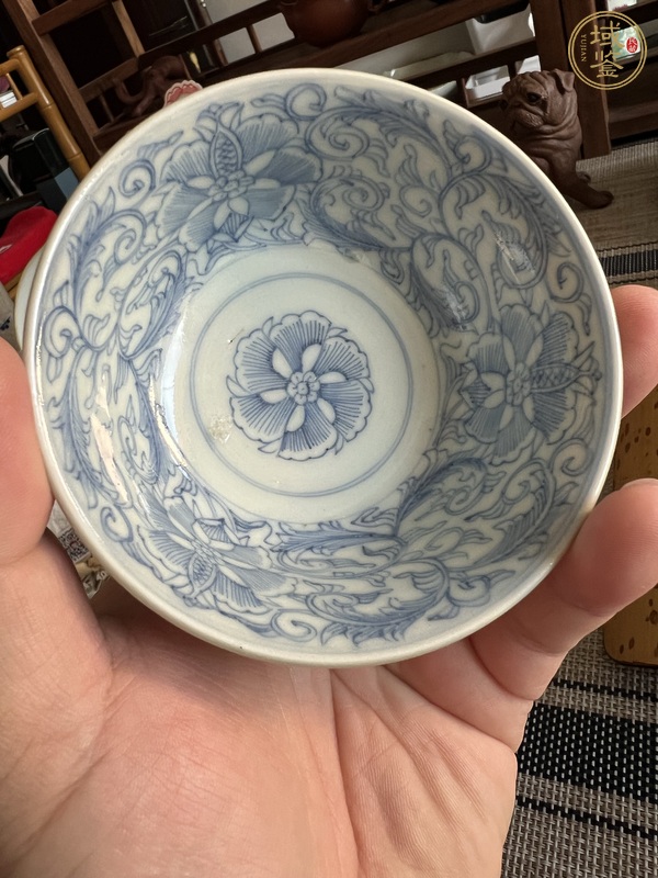 古玩陶瓷清中期豆青青花真品鑒賞圖