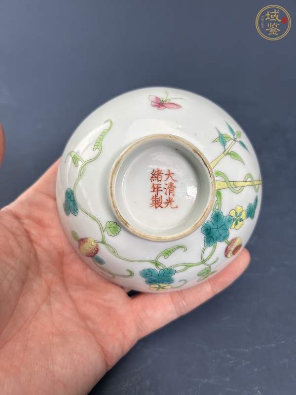 古玩陶瓷粉彩賴(lài)瓜圖蓋碗真品鑒賞圖