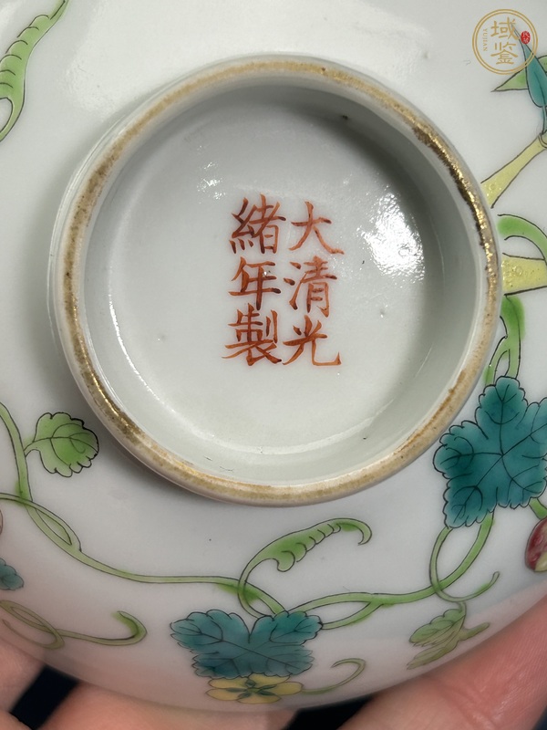 古玩陶瓷粉彩賴(lài)瓜圖蓋碗真品鑒賞圖