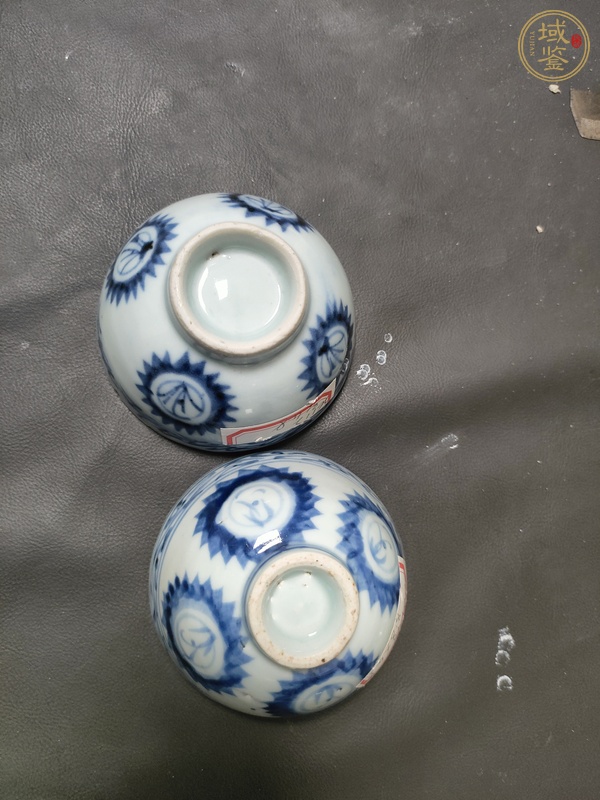 古玩陶瓷花卉紋青花茶圓真品鑒賞圖