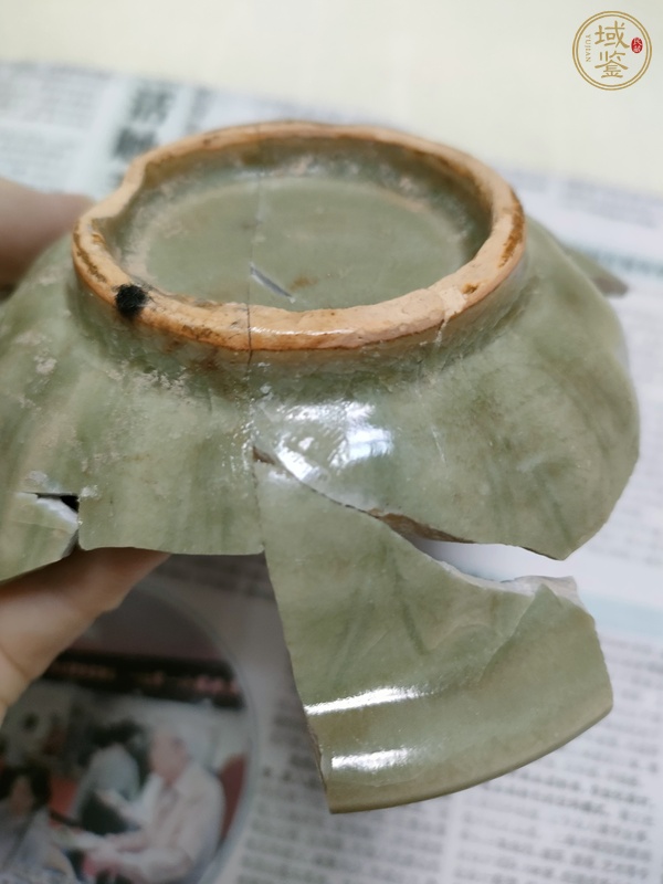 古玩陶瓷龍泉青瓷雙魚洗真品鑒賞圖