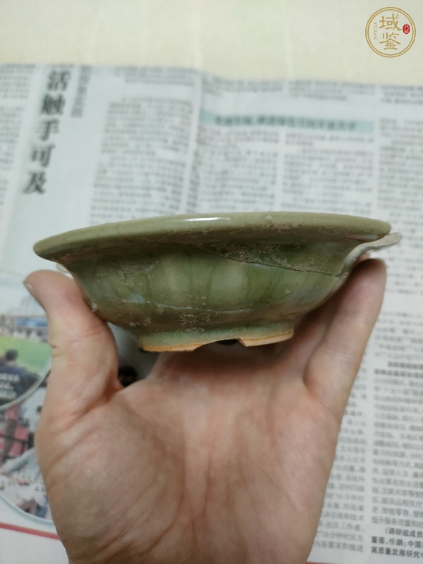 古玩陶瓷龍泉青瓷雙魚洗真品鑒賞圖