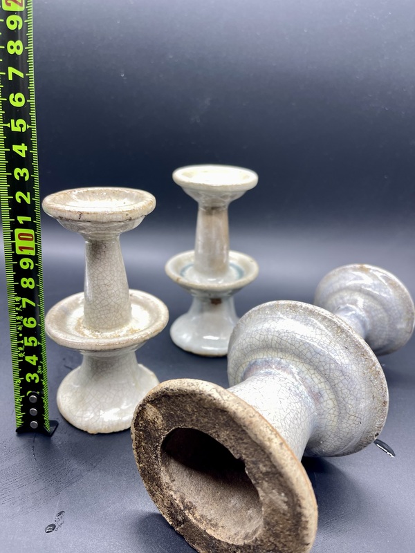 古玩陶瓷清末民初·石灣哥釉小燭臺(tái)拍賣,當(dāng)前價(jià)格330元
