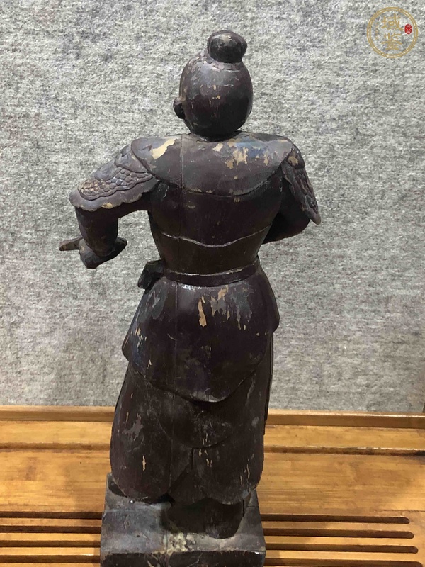 古玩雜項(xiàng)木雕武將真品鑒賞圖