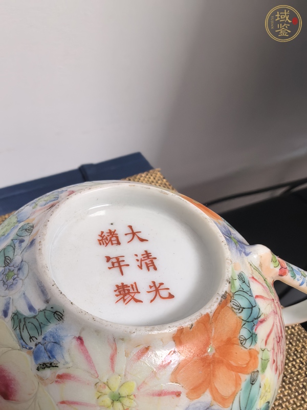 古玩陶瓷花不落地花卉紋把杯真品鑒賞圖