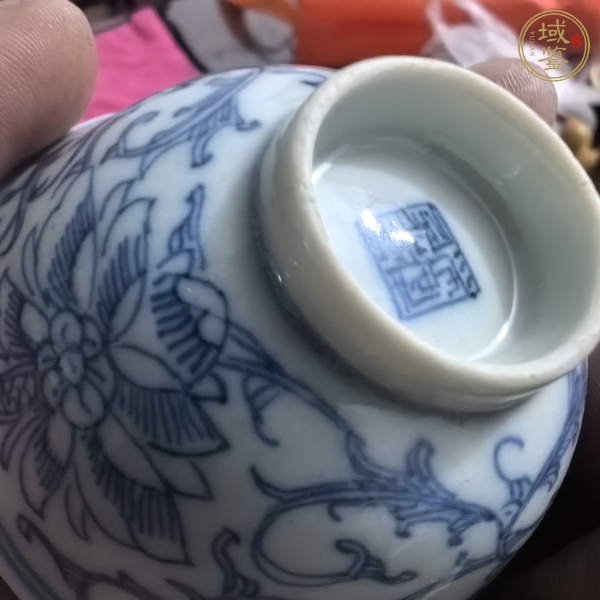 古玩陶瓷清道光 青花淡描紋小杯真品鑒賞圖