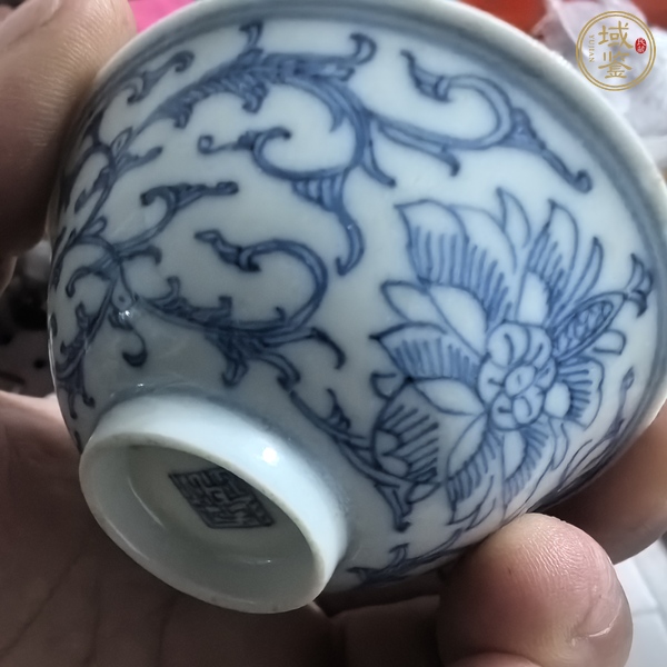 古玩陶瓷清道光 青花淡描紋小杯真品鑒賞圖