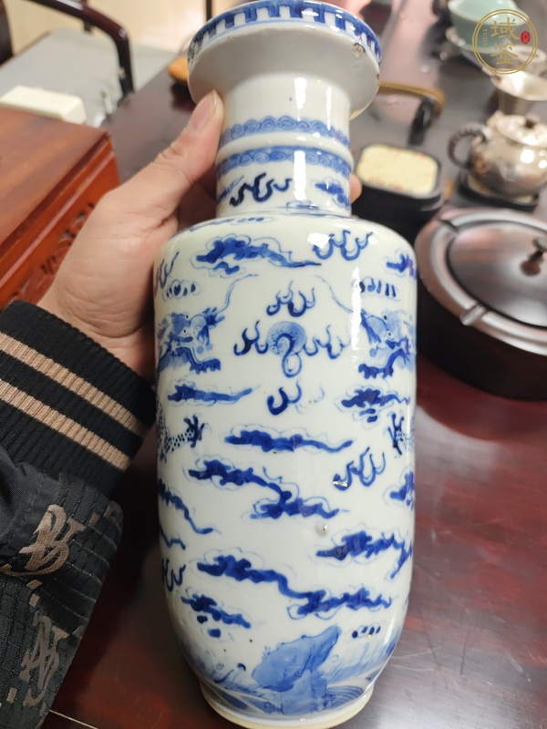 古玩陶瓷龍紋青花棒槌瓶真品鑒賞圖