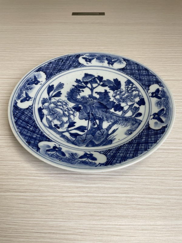 古玩陶瓷清中期 精品青花洞石雙鳳穿牡丹花蝶紋盤拍賣,當前價格3500元