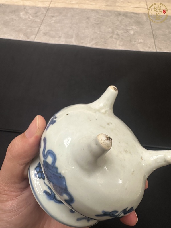 古玩陶瓷花卉紋青花香爐真品鑒賞圖