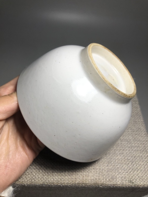 古玩陶瓷甜白釉墩式碗拍賣,當前價格0元