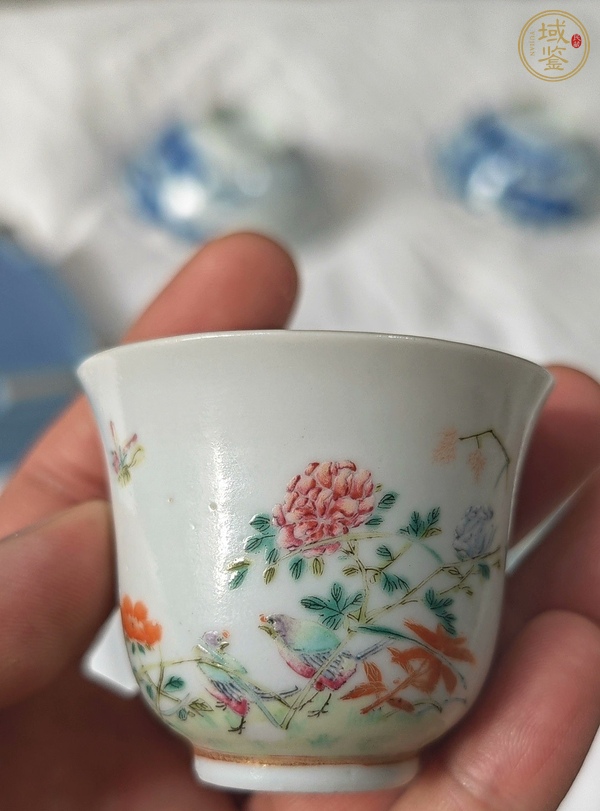 古玩陶瓷粉彩花鳥紋仰鐘杯，官窯胎真品鑒賞圖