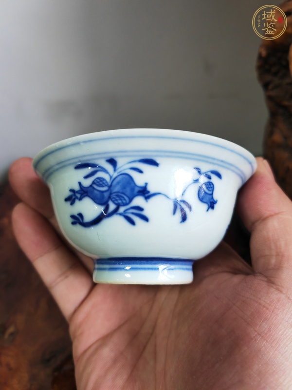 古玩陶瓷青花三多紋茶碗真品鑒賞圖