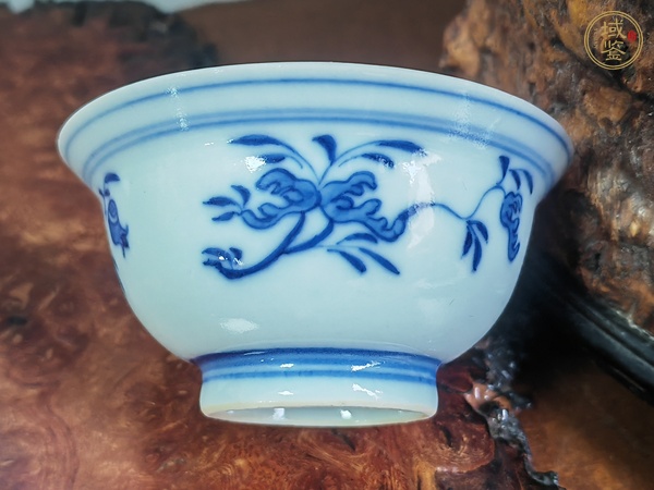 古玩陶瓷青花三多紋茶碗真品鑒賞圖