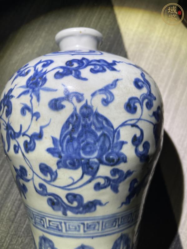 古玩陶瓷花卉紋青花梅瓶真品鑒賞圖