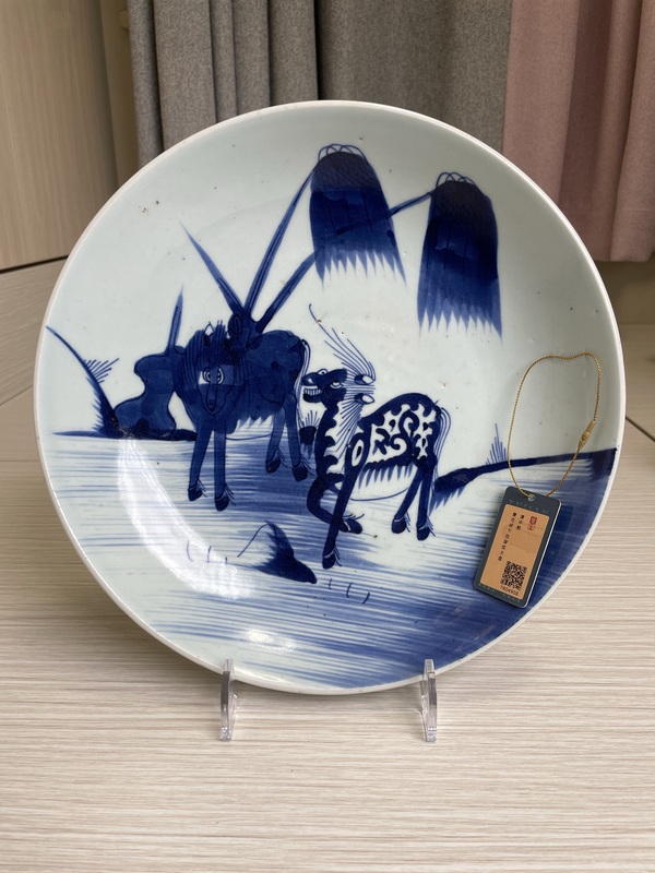 古玩陶瓷清乾隆 青花柳下雙駿紋大盤拍賣,當(dāng)前價(jià)格9500元