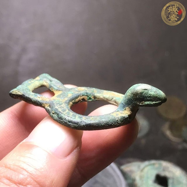 古玩雜項(xiàng)戰(zhàn)漢·鳥形帶鉤真品鑒賞圖