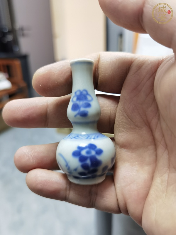 古玩陶瓷花卉紋青花葫蘆瓶真品鑒賞圖