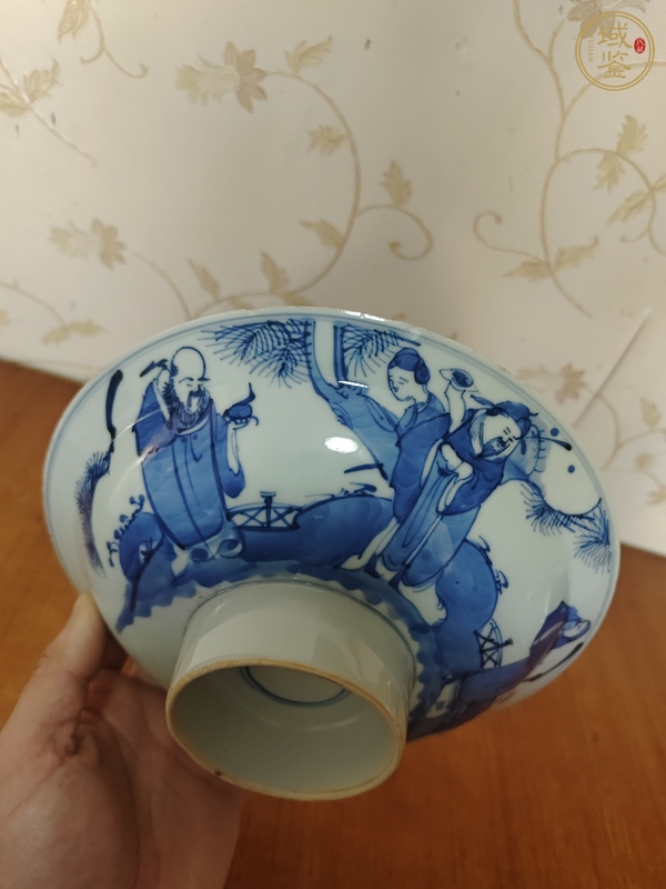 古玩陶瓷三星高照?qǐng)D青花折沿碗真品鑒賞圖