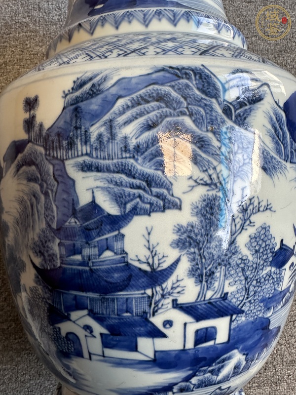 古玩陶瓷山水紋青花盤口瓶真品鑒賞圖