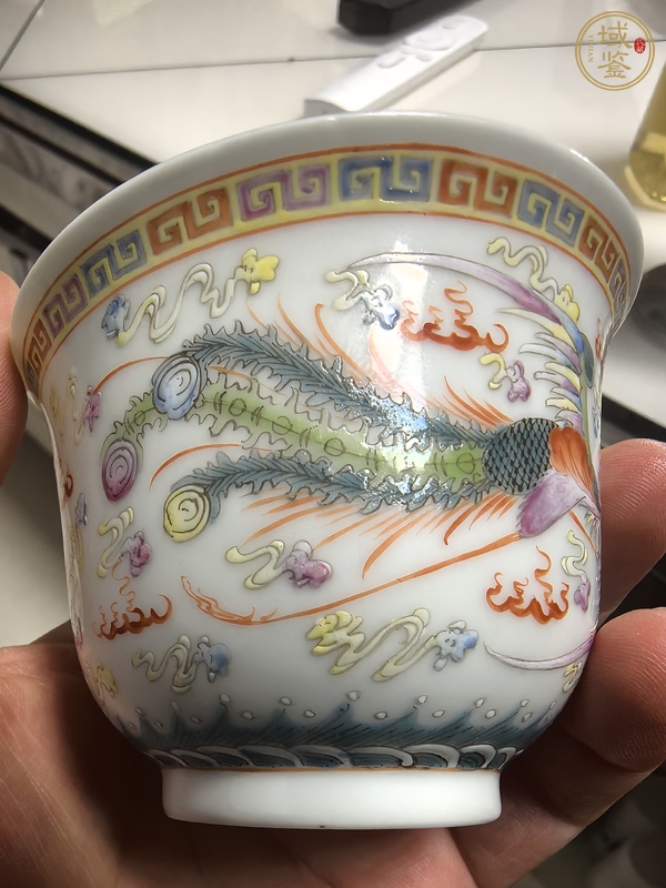 古玩陶瓷粉彩龍鳳呈祥紋杯 真品鑒賞圖