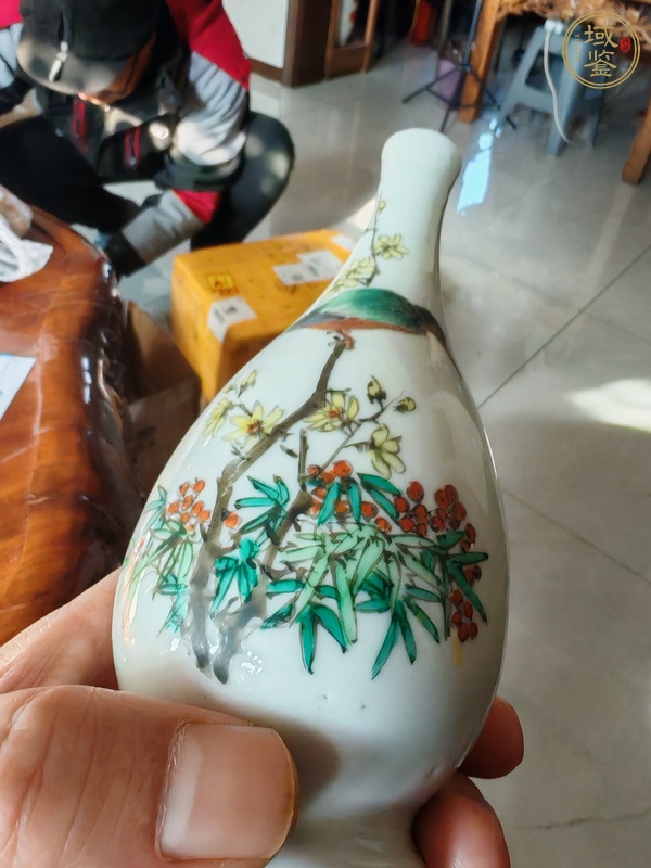 古玩陶瓷楓溪窯粉彩花鳥紋盤口瓶真品鑒賞圖