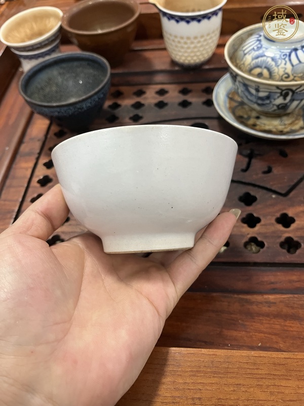 古玩陶瓷白釉茶碗真品鑒賞圖