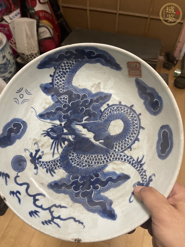 古玩陶瓷青花過墻龍紋盤真品鑒賞圖