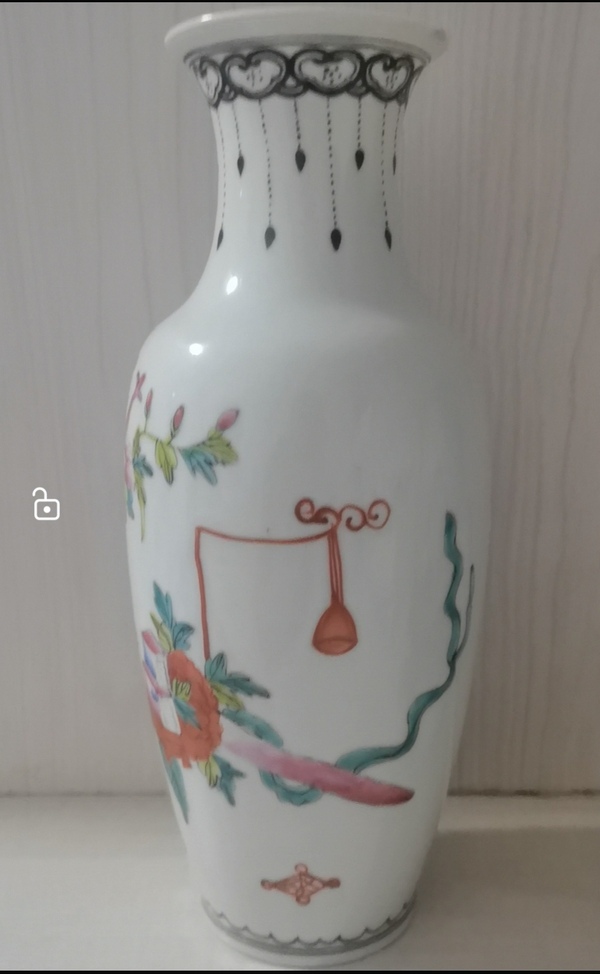 古玩陶瓷粉彩博古圖撇口瓶拍賣,當前價格2800元