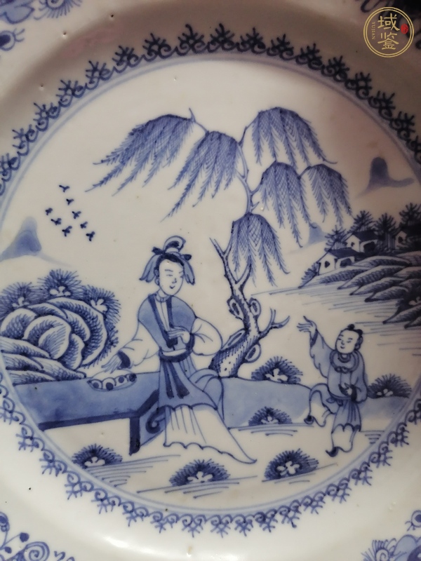 古玩陶瓷青花人物故事紋盤真品鑒賞圖