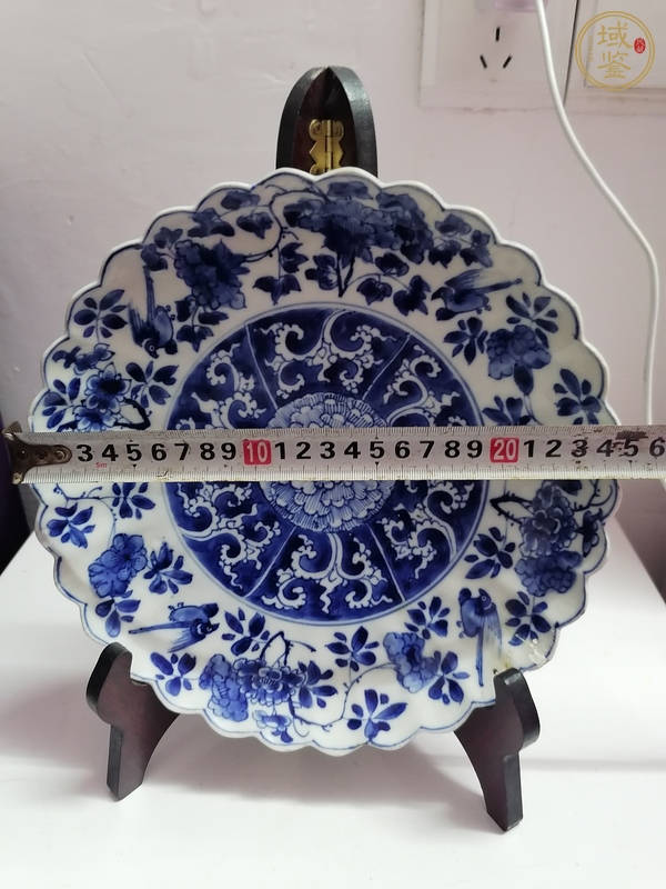 古玩陶瓷花鳥紋青花盤真品鑒賞圖