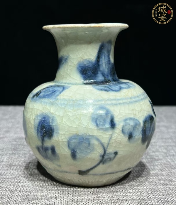 古玩陶瓷青花瓶真品鑒賞圖